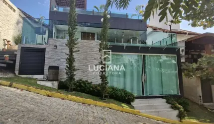 DESLUMBRANTE CASA EM ALTO PADRÃO