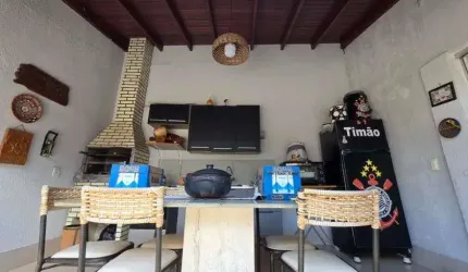 Sobrado para venda possui 450 metros quadrados com 6 quartos 2 suites no Canelas Várzea Grande - MT