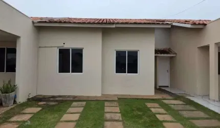 Casa 2/4 Condomínio Esmeralda na Avenida Mário Andreazza em Várzea Grande