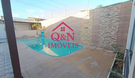 Casa com Piscina à Venda no Tabuleiro do Martins