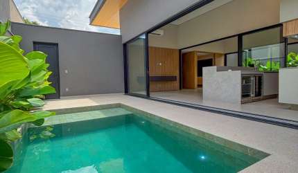 Linda Casa no Lago Sul