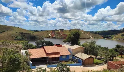 Casa com 3 dormitórios à venda, 240 m² por R$ 950.000,00 - Jardim Lermitage - Juiz de Fora/MG