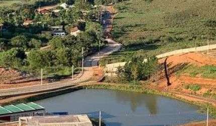 Terreno com excelente topografia em rua plana