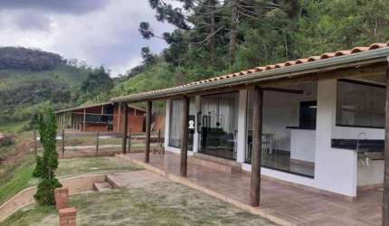 Casa com 2 dormitórios à venda, 130 m² por R$ 450.000,00 - Conceição de Ibitipoca - Lima Duarte/MG
