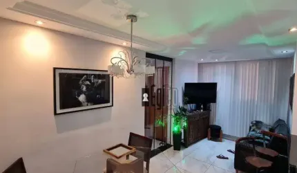 Apartamento com 2 dormitórios à venda, 60 m² por R$ 266.000,00 - Democrata - Juiz de Fora/MG