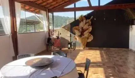 Casa com 3 dormitórios à venda, 120 m² por R$ 590.000,00 - Cerâmica - Juiz de Fora/MG