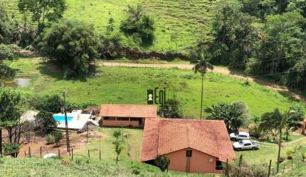 Sítio com 3 dormitórios à venda, 240000 m² por R$ 800.000 - Coronel Pacheco - Coronel Pacheco/MG