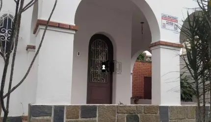 Casa com 4 dormitórios, 214 m² - venda por R$ 950.000,00 ou aluguel por R$ 4.500,00/mês - Passos - Juiz de Fora/MG
