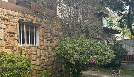 Casa fenomenal com 1200 m2 de área no Condomínio Nova Ipanema