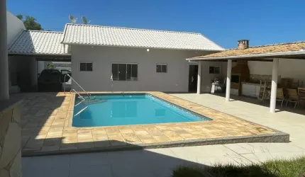 CASA LINDA EM PORTO DA ROÇA SAQUAREMA