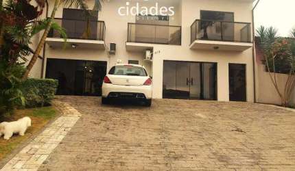 Sobrado a venda Bairro Capoeiras - Residencial e Comercial.