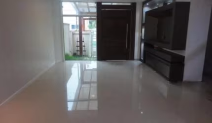 CASA LINDA NO CARRÃO
