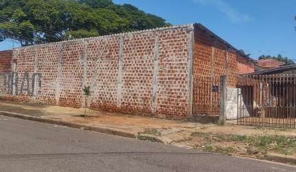 TERRENO DE ESQUINA JD ALVORADA PRÓX. AV. PEDRO TAQUES