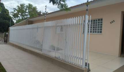 Òtima casa prox. da UEM