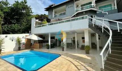 Casa com 4 dorms, Charitas, Niterói - R$ 3.3 mi, Cod: 654
