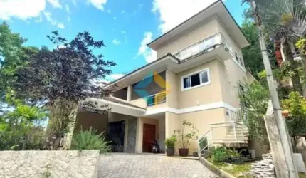 Casa com 03 dorms, Itaipu, Niterói - R$ 1.6 mi, Cod: 934