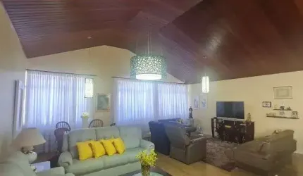 Imóvel Comercial em Jundiaí - AT= 359m2 e AC= 331m2 - Entre a Rua do Retiro e Av 9 de Julho