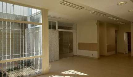 CASA COMERCIAL EM JUNDIAI – CENTRO – 2 VAGAS - 2 PAVIMENTOS