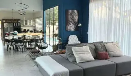 CASA A VENDA EM JUNDIAÍ - TERRA CAXAMBU - TÉRREA - 4 VAGAS