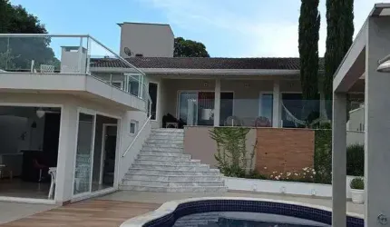 EXCELENTE CASA A VENDA EM CONDOMÍNIO EM VINHEDO - RESIDENCIAL MARAMBAIA - TÉRREA - LINDA VISTA