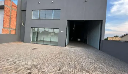 Barracão à venda em Ibiporã, Centro, com 675 m²