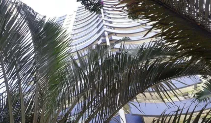 Apartamento à venda em Londrina, Gleba Palhano, com 4 quartos, com 230 m²