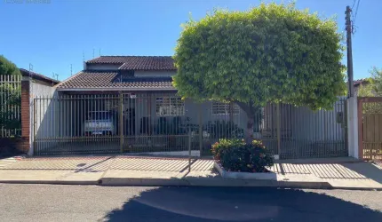 Casa à venda em Londrina, Leonor, com 4 quartos, com 250 m²