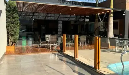 Casa à venda em Cambé, Jardim do Café, com 1 suíte, com 250 m²