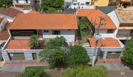 Casa à venda em Londrina, Jardim Nápoles, com 5 quartos, com 395.96 m²