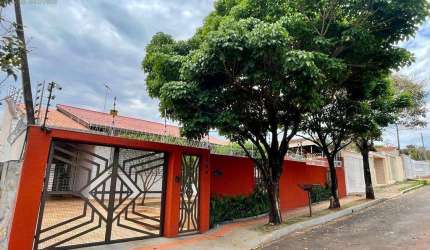 Casa à venda em Londrina, Vivendas do Arvoredo, com 4 quartos, com 200 m²
