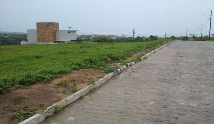 Terreno à venda na Praia de Tabatinga, Conde-PB: 300,00 m² de área para construir o seu sonho!