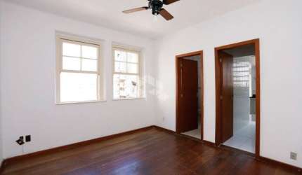 Apartamento com 3 quartos à venda na Rua Eudoro Berlink, 762, Auxiliadora, Porto Alegre por R$ 328.900
