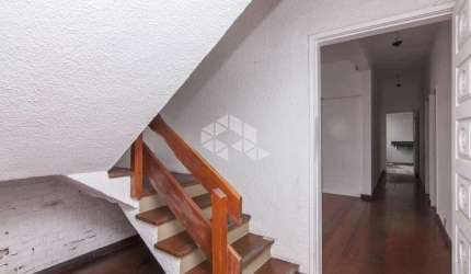 Casa com 3 quartos à venda na Rua Luiz Cosme, 328, Passo da Areia, Porto Alegre por R$ 1.150.000