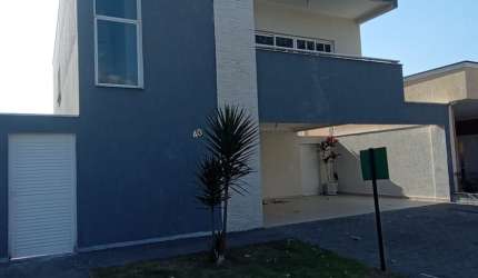 Excelente sobrado condomínio