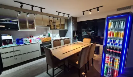 Apartamento à venda Piscine Resort no Brás, São Paulo-SP: 1 quarto, 1 suíte, , 1 vaga, 57m²!