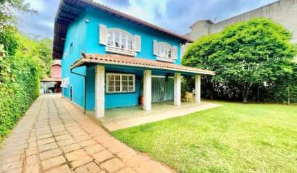 Linda casa a venda no bairro de Albuquerque Teresópolis!