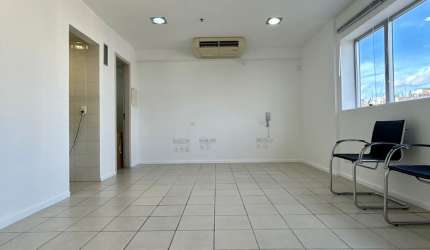 Locação de Imóvel Comercial em Moema - 35 m², 1 vaga de garagem!
