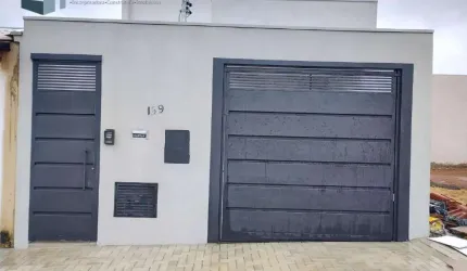 Casa à venda na cidade de Alfenas-Mg