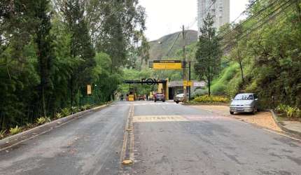 Terreno à venda na Rua Grandolfo, 750, Vila Castela, Nova Lima por R$ 1.046.512