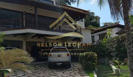 Magnífica Casa com 7 Quartos no Condomínio Ubá Piratininga
