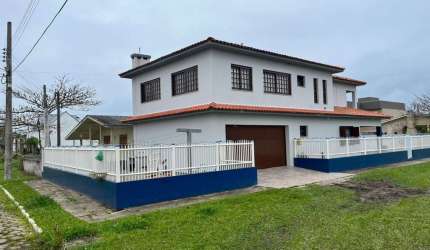 Casa com 4 dormitórios à venda, 235 m² por R$ 950.000 - Erechim - Balneário Arroio do Silva/SC