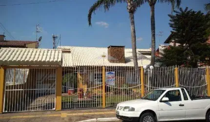 ÓTIMA CASA TÉRREA