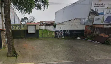 Amplo Terreno em excelente ponto comercial