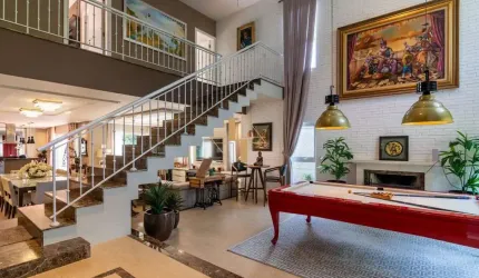 Residência no condomínio Alphaville com 3 suítes e 1 demi suítes à venda, 540m² por R$ 4.950.000 - Condomínio Alphaville Graciosa - Pinhais/PR