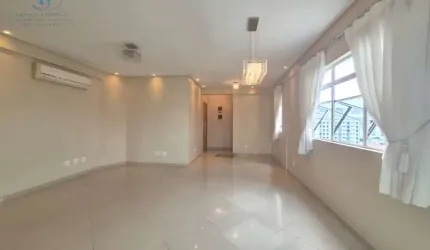 Oportunidade imperdível: Apartamento à venda ou locação na Pompéia, Santos-SP, com 3 quartos, 1 suíte e 2 vagas de garagem!
