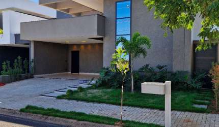 Linda casa térrea no Condomínio Terra Vista