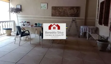 Casa Centro de Pirassununga - SP , 3 quartos sendo 1 suíte, 4 veículos, amplo quintal, ideal para escritório.