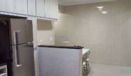 Casa Sobrado em Vila Antonieta, São Paulo - 180m², 3 Dormitórios, 2 Suítes - R$850.000 para venda e locação