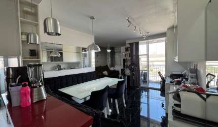 Apartamento 60m Mobiliado ao Lado da estação Bresser