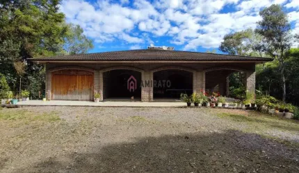 Chácara - Sítio à venda em Farroupilha, Alvorada - Semimobiliado, com closet, varanda e salão de festas